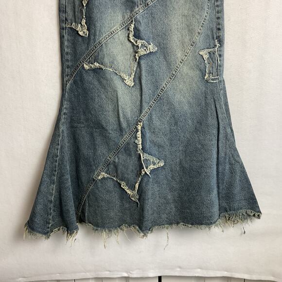 Romwe Womens Distressed Star Denim Raw Hem Maxi Skirt Grungecore Size Medium - Picture 6 of 11